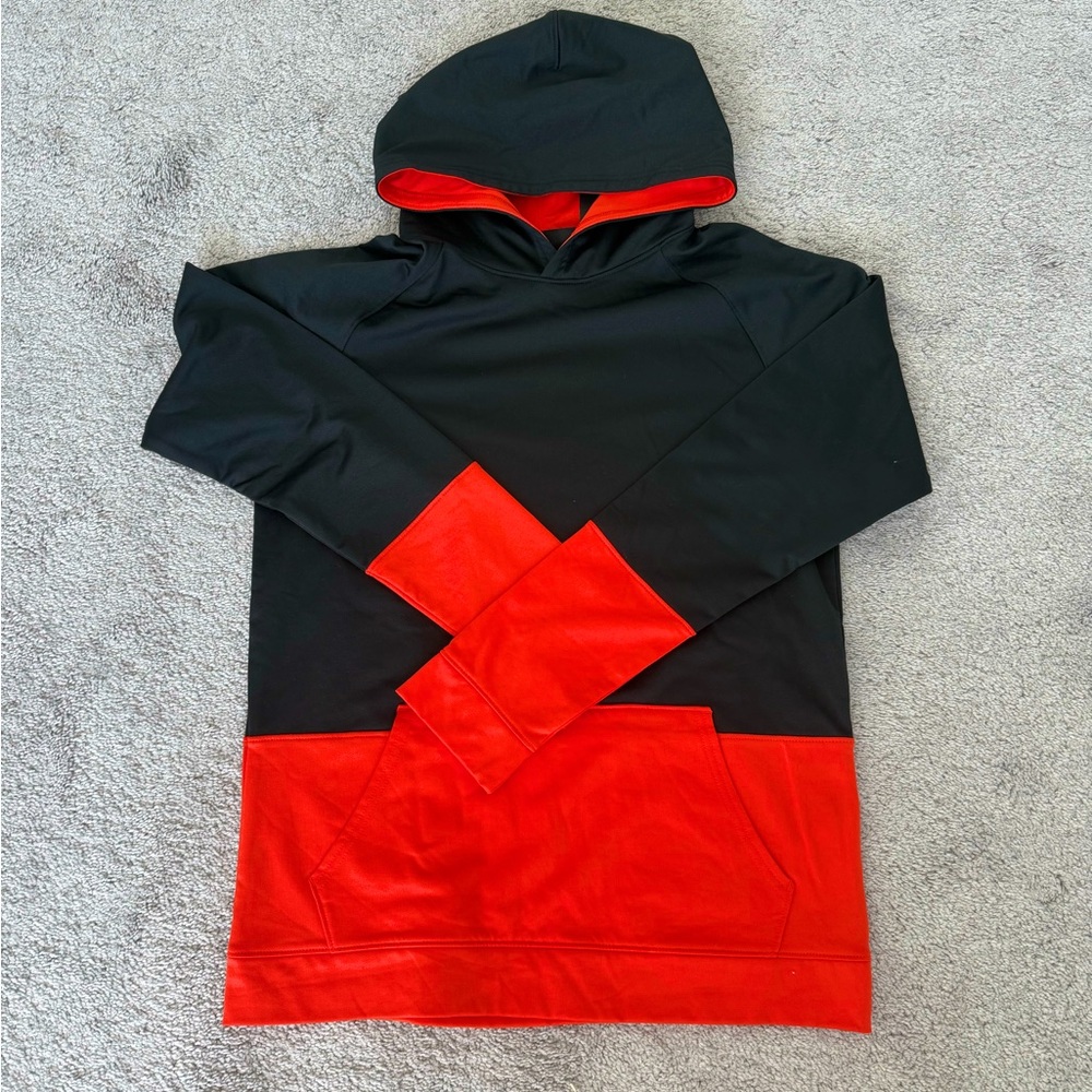 New under Armour hoodie size small women’s men’s unisex.